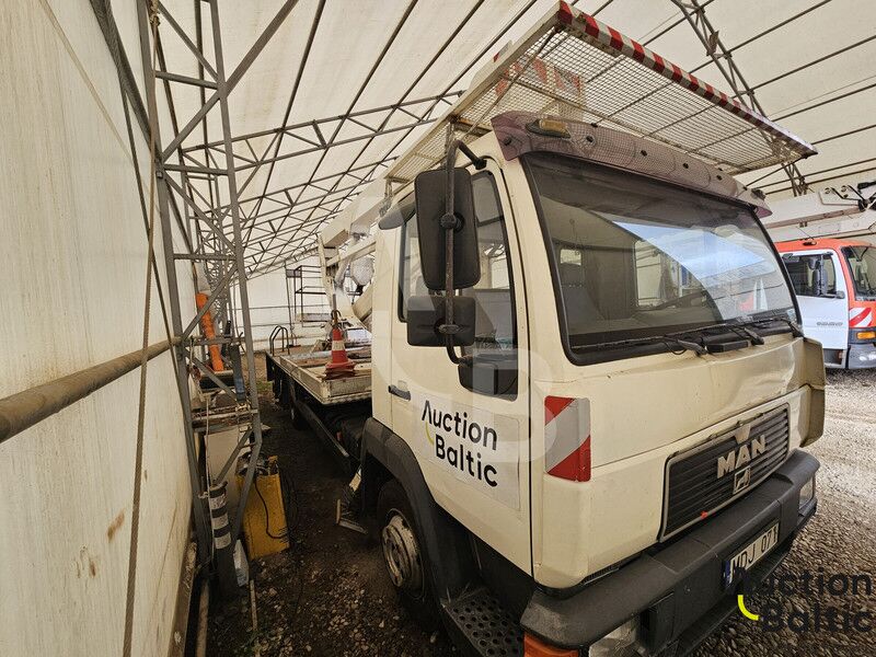 MAN L2000 - Грузовик с подъемником: фото 2 MAN L2000 - Грузовик с подъемником: фото 2