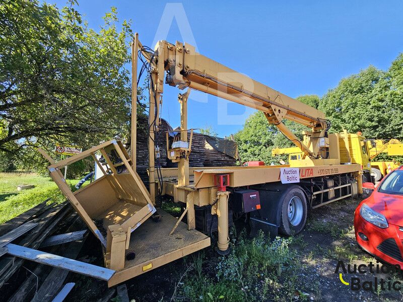 MAN M90 - Грузовик с подъемником: фото 3 MAN M90 - Грузовик с подъемником: фото 3