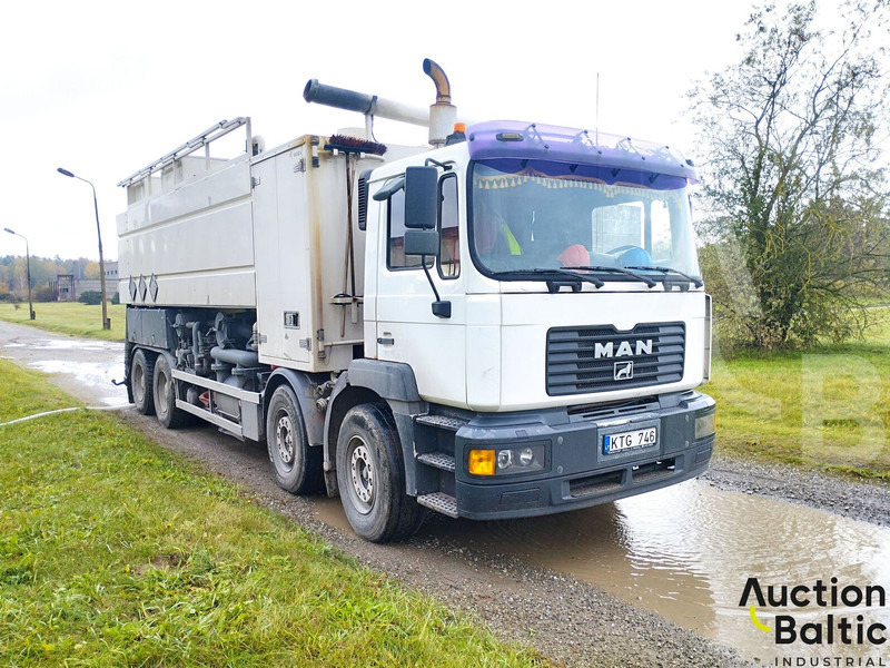 MAN T 46 - Ассенизатор: фото 2 MAN T 46 - Ассенизатор: фото 2