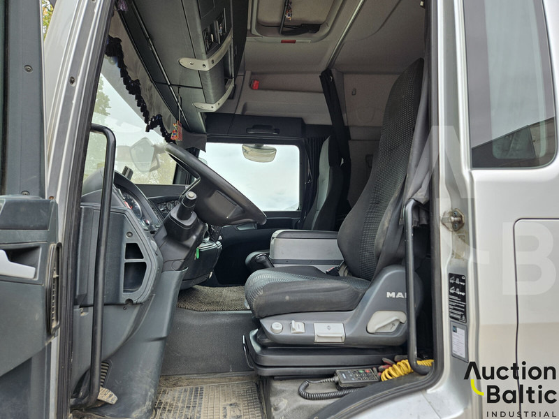 MAN TGL8.250 - Тентованный грузовик: фото 5 MAN TGL8.250 - Тентованный грузовик: фото 5