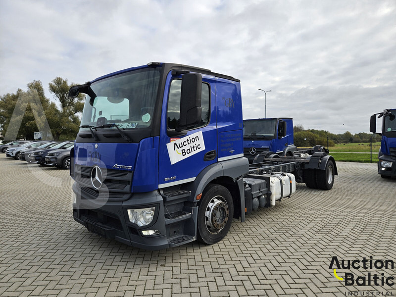 Mercedes-Benz Actros 1843 - Грузовик-шасси: фото 2 Mercedes-Benz Actros 1843 - Грузовик-шасси: фото 2