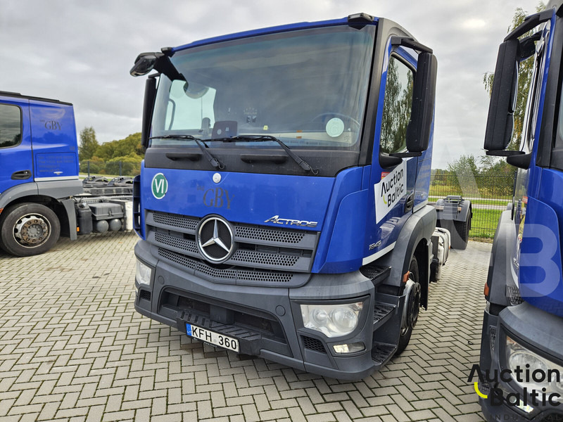 Mercedes-Benz Actros 1843 - Грузовик-шасси: фото 2 Mercedes-Benz Actros 1843 - Грузовик-шасси: фото 2