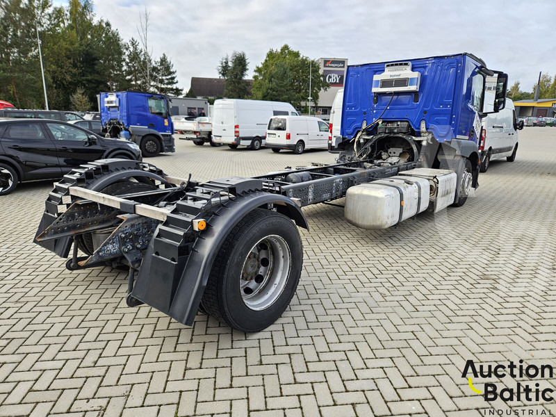 Mercedes-Benz Actros 1843 - Грузовик-шасси: фото 4 Mercedes-Benz Actros 1843 - Грузовик-шасси: фото 4