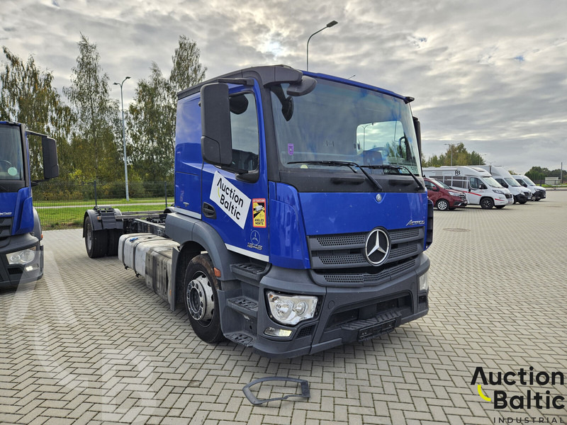 Mercedes-Benz Actros 1843 - Грузовик-шасси: фото 2 Mercedes-Benz Actros 1843 - Грузовик-шасси: фото 2