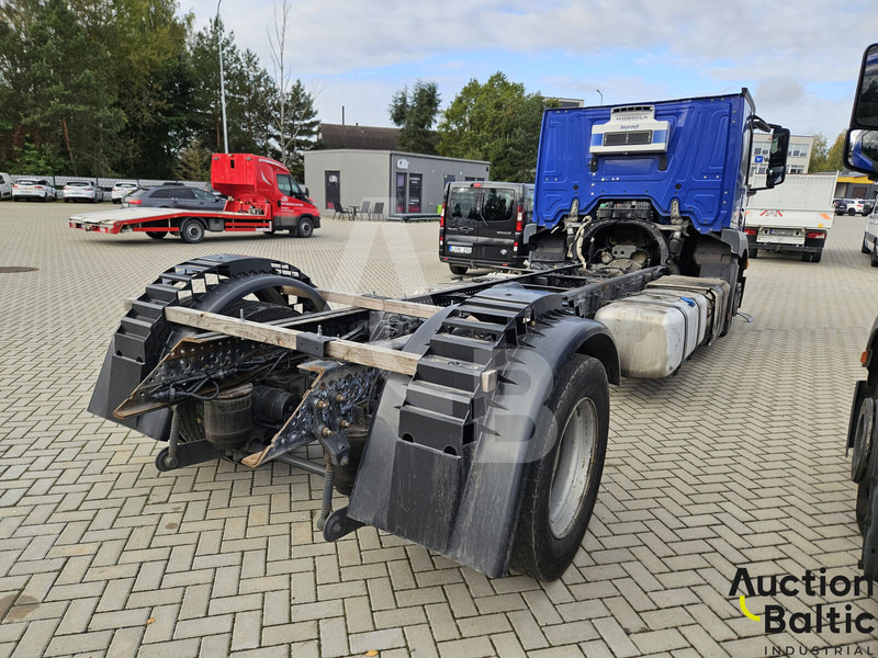 Mercedes-Benz Actros 1843 - Грузовик-шасси: фото 3 Mercedes-Benz Actros 1843 - Грузовик-шасси: фото 3
