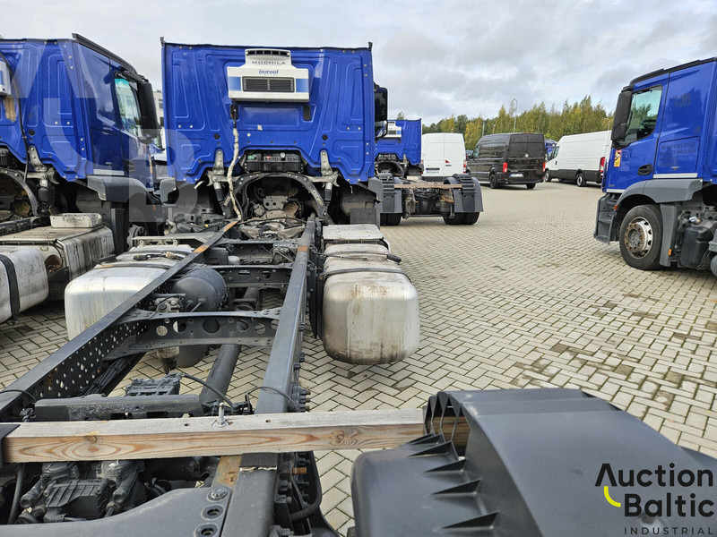 Mercedes-Benz Actros 1843 - Грузовик-шасси: фото 5 Mercedes-Benz Actros 1843 - Грузовик-шасси: фото 5