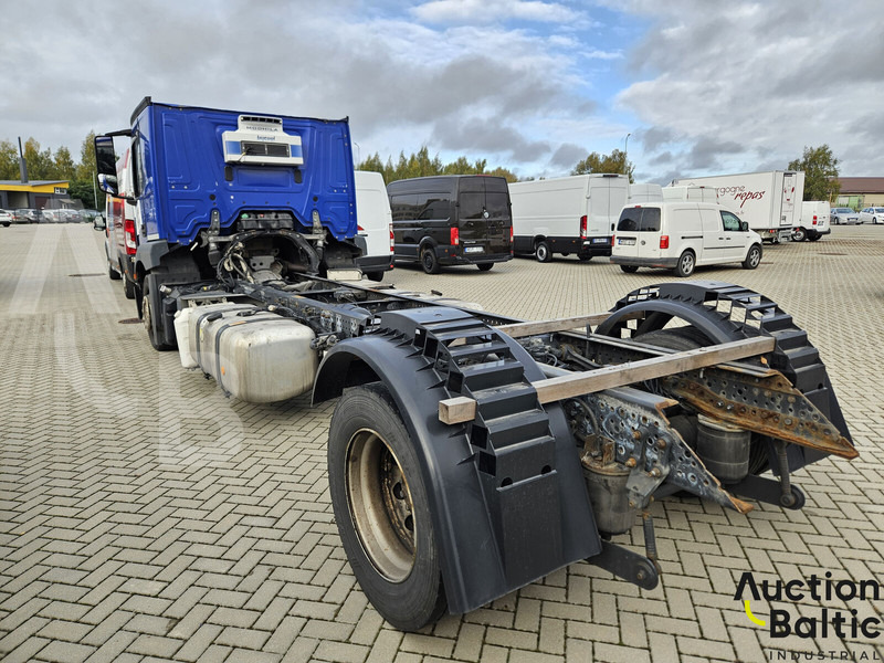 Mercedes-Benz Actros 1843 - Грузовик-шасси: фото 3 Mercedes-Benz Actros 1843 - Грузовик-шасси: фото 3