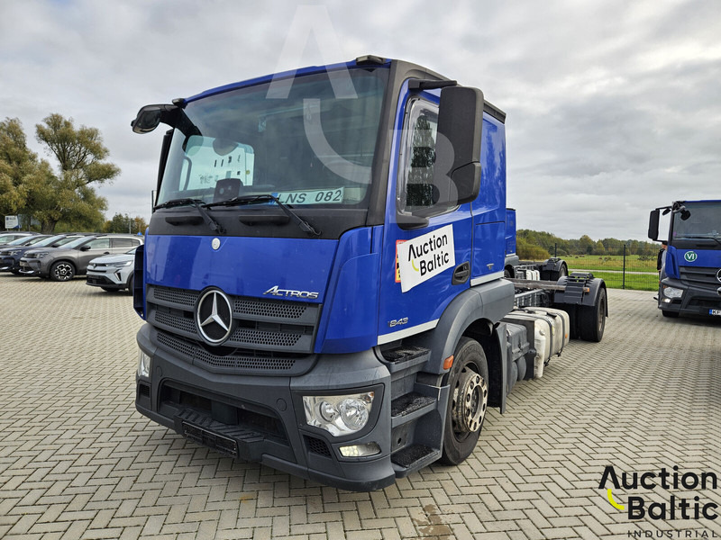 Mercedes-Benz Actros 1843 - Грузовик-шасси: фото 2 Mercedes-Benz Actros 1843 - Грузовик-шасси: фото 2