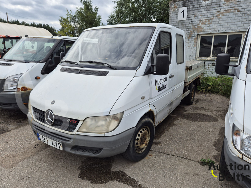 Mercedes-Benz Sprinter 208 CDI - Малотоннажный бортовой грузовик, Грузопассажирский фургон: фото 1 Mercedes-Benz Sprinter 208 CDI - Малотоннажный бортовой грузовик, Грузопассажирский фургон: фото 1
