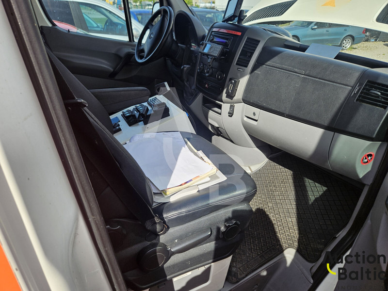 Машина скорой помощи Mercedes-Benz Sprinter: фото 9