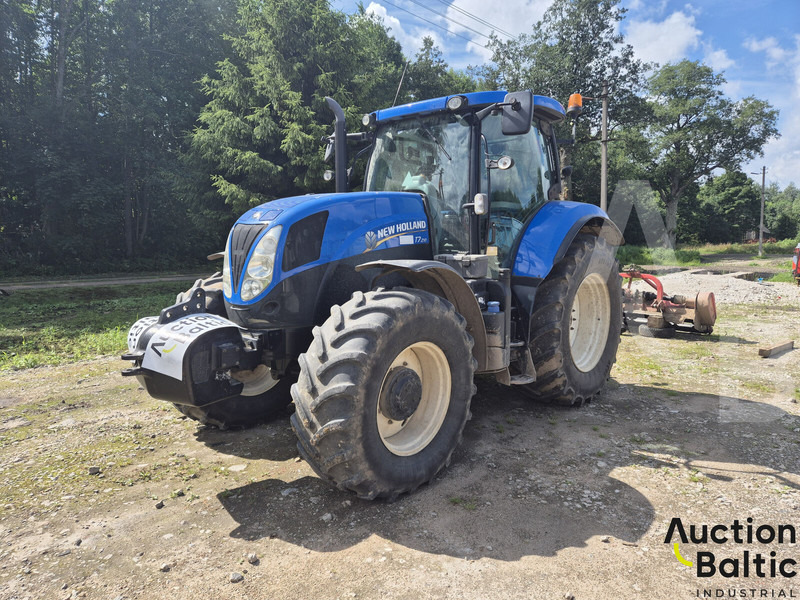 New Holland T 7.210 - Трактор: фото 2 New Holland T 7.210 - Трактор: фото 2