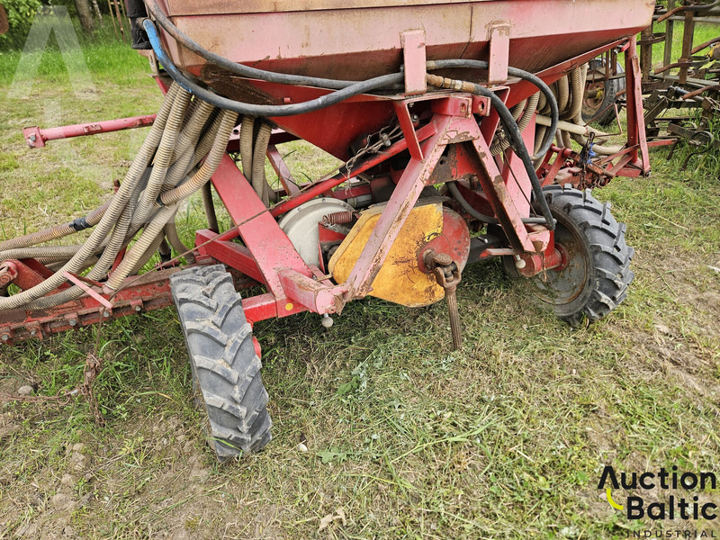 SPU 4 - Посевной комплекс: фото 5 SPU 4 - Посевной комплекс: фото 5