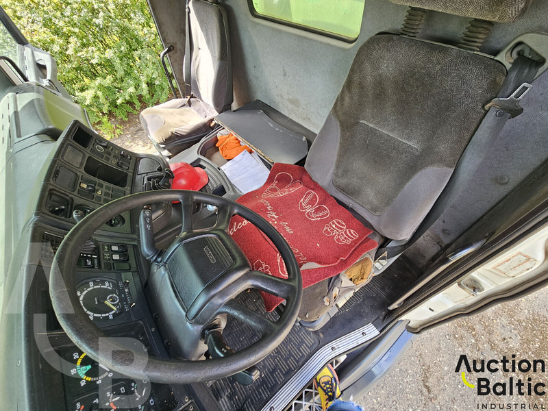 Scania R 124 GB - Лесной прицеп: фото 5 Scania R 124 GB - Лесной прицеп: фото 5