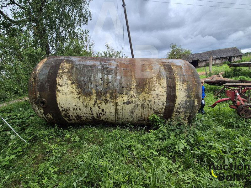 Tank - Грузовик-цистерна: фото 4 Tank - Грузовик-цистерна: фото 4