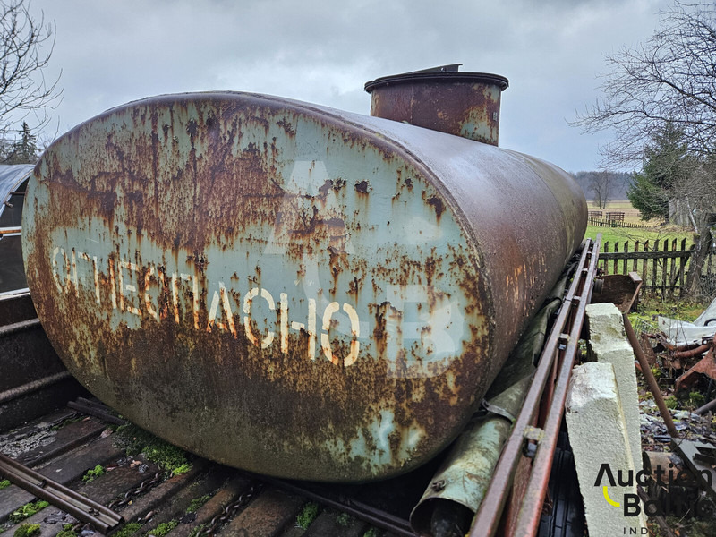 Tanker - Самосвальный прицеп: фото 1 Tanker - Самосвальный прицеп: фото 1
