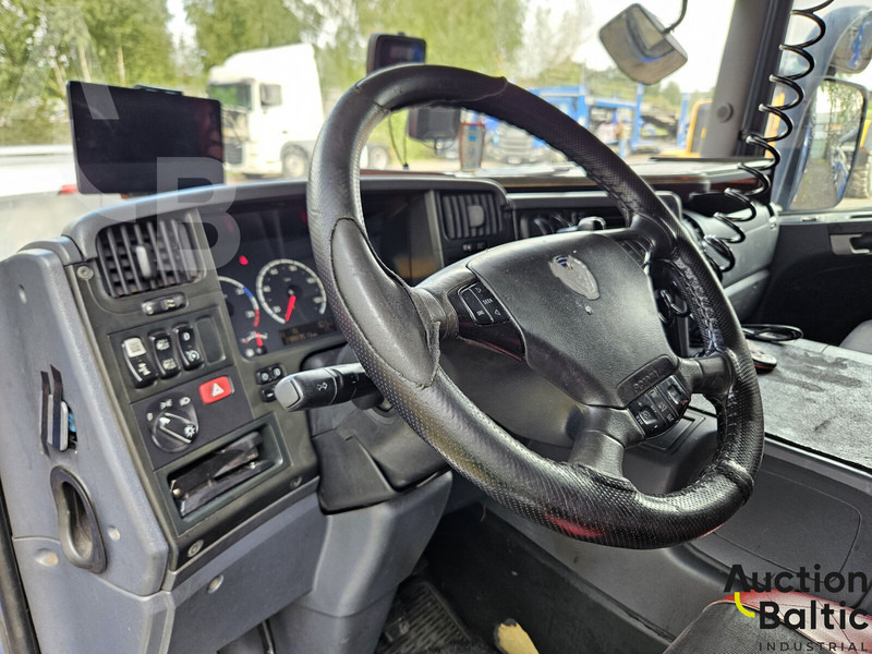 Тягач Scania P 380: фото 8