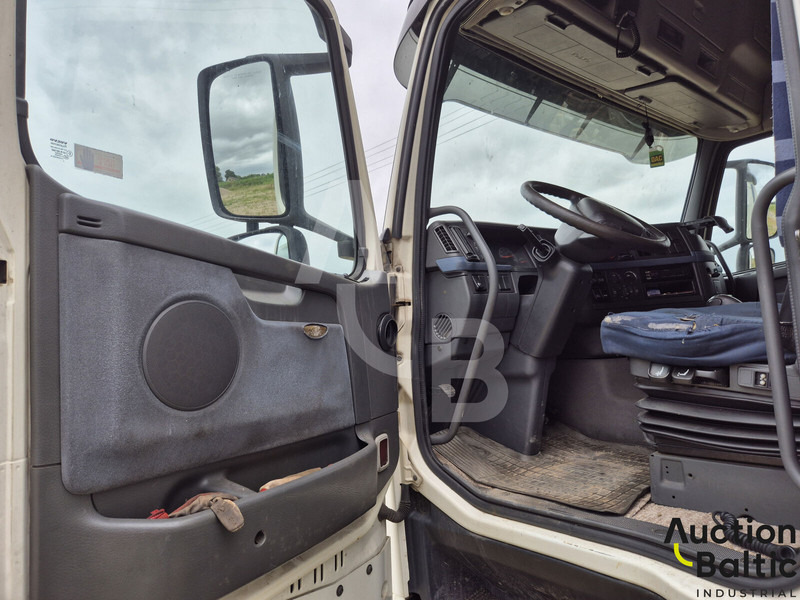 Volvo FH400 - Тягач: фото 4 Volvo FH400 - Тягач: фото 4