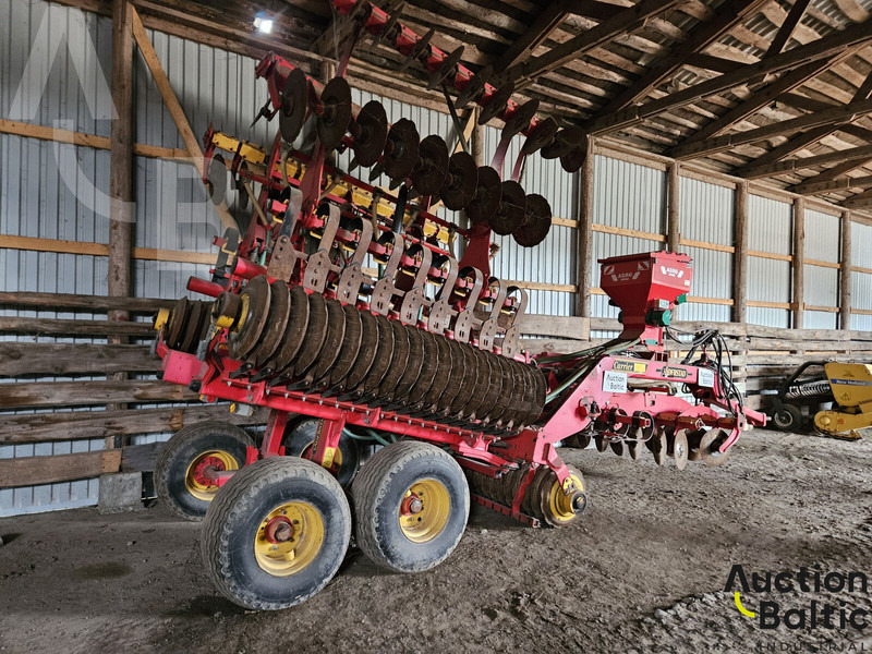 Vaderstad Carrier650 - Дисковая борона: фото 3 Vaderstad Carrier650 - Дисковая борона: фото 3