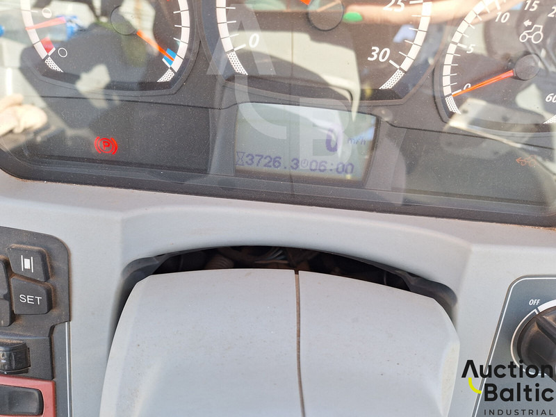 Valtra T 194 A - Трактор: фото 5 Valtra T 194 A - Трактор: фото 5