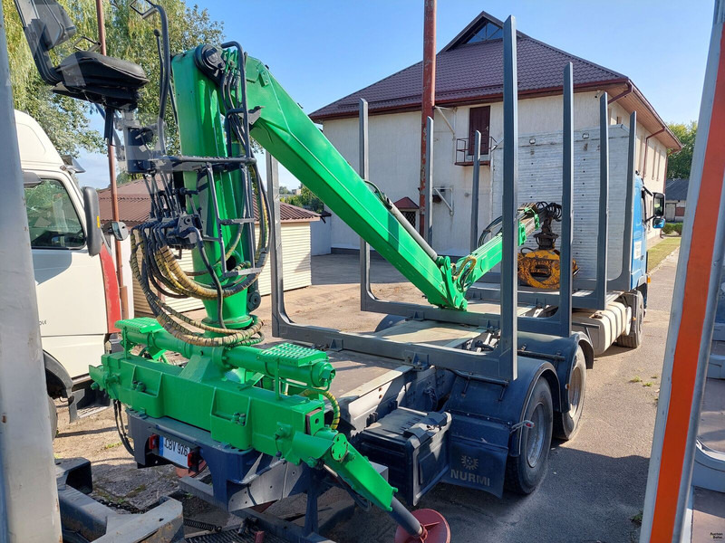 Volvo FH12 - Лесовоз: фото 3 Volvo FH12 - Лесовоз: фото 3