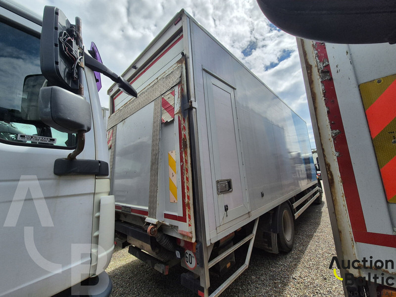 Volvo FL240 - Грузовик с закрытым кузовом: фото 3 Volvo FL240 - Грузовик с закрытым кузовом: фото 3