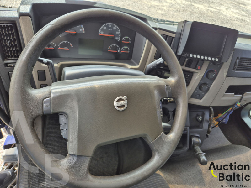 Volvo FL240 - Грузовик с закрытым кузовом: фото 5 Volvo FL240 - Грузовик с закрытым кузовом: фото 5