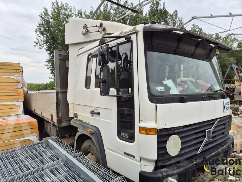 Volvo FL6 - Грузовик бортовой/ Платформа: фото 3 Volvo FL6 - Грузовик бортовой/ Платформа: фото 3