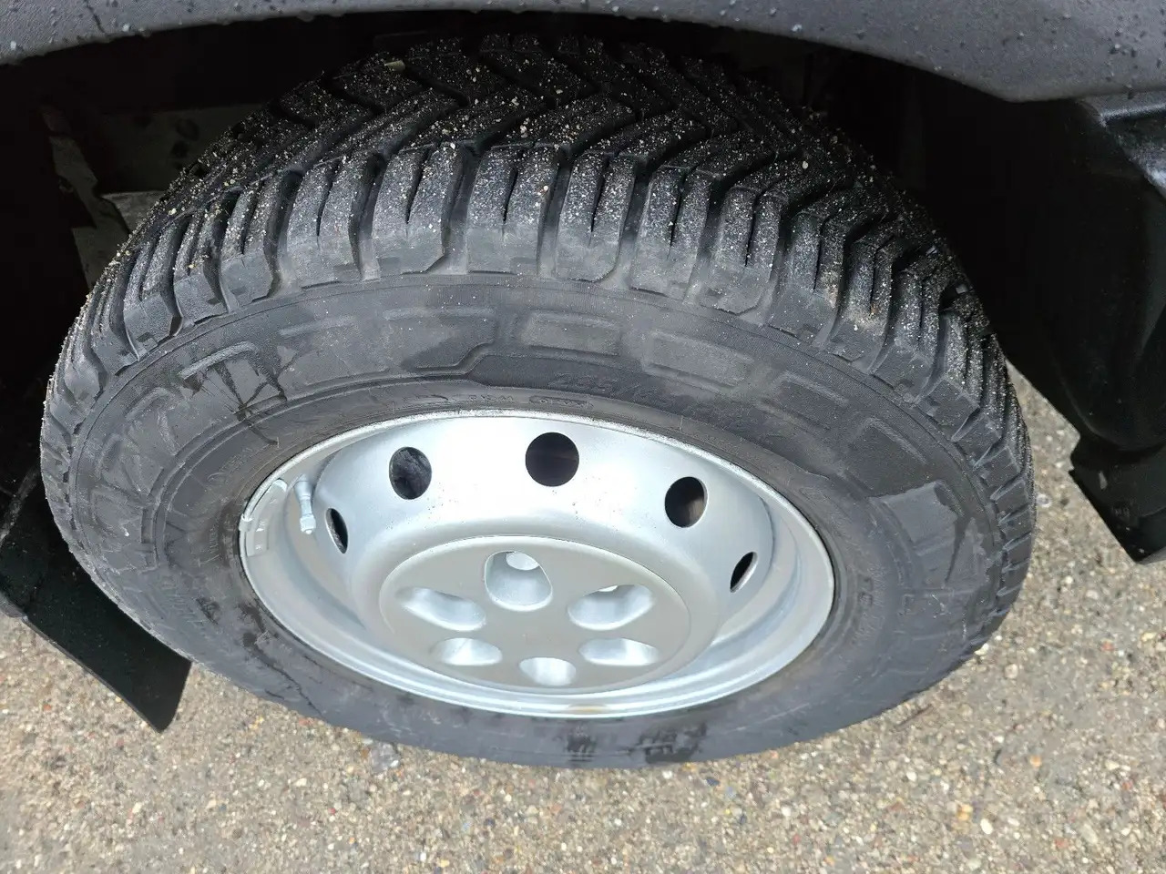 Малотоннажный фургон Iveco Daily/ Regalsystem/Luftfeder/KURZ/1. Hand: фото 14 Малотоннажный фургон Iveco Daily/ Regalsystem/Luftfeder/KURZ/1. Hand: фото 14