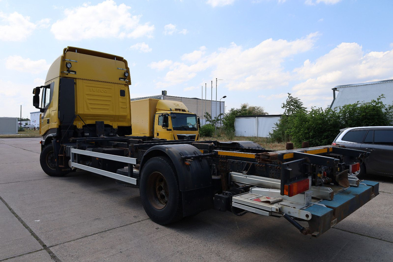 Iveco STRALIS/Magirus/L042/1. Hand - Грузовик-контейнеровоз/ Сменный кузов: фото 4 Iveco STRALIS/Magirus/L042/1. Hand - Грузовик-контейнеровоз/ Сменный кузов: фото 4