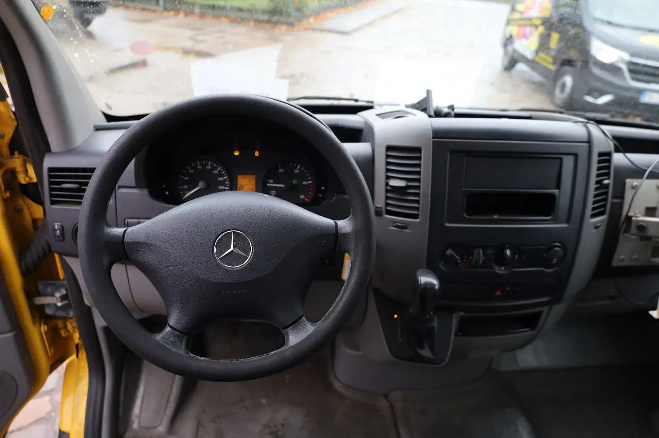 Малотоннажный фургон Mercedes-Benz Sprinter/ Koffer/Regalsystem: фото 10 Малотоннажный фургон Mercedes-Benz Sprinter/ Koffer/Regalsystem: фото 10