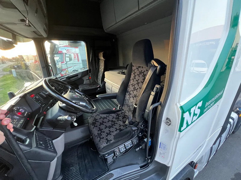 Тягач Scania R450 Retarder-full Air-PTO**SCANIA R450**: фото 17
