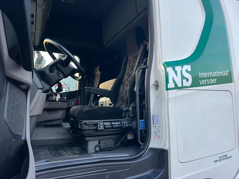 Тягач Scania R450 Retarder-full Air-PTO**SCANIA R450**: фото 14