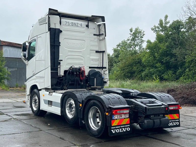 Volvo FH 500 STEERING AXLE***LIFT AXLE***FH500 6x2*** - Тягач: фото 4 Volvo FH 500 STEERING AXLE***LIFT AXLE***FH500 6x2*** - Тягач: фото 4