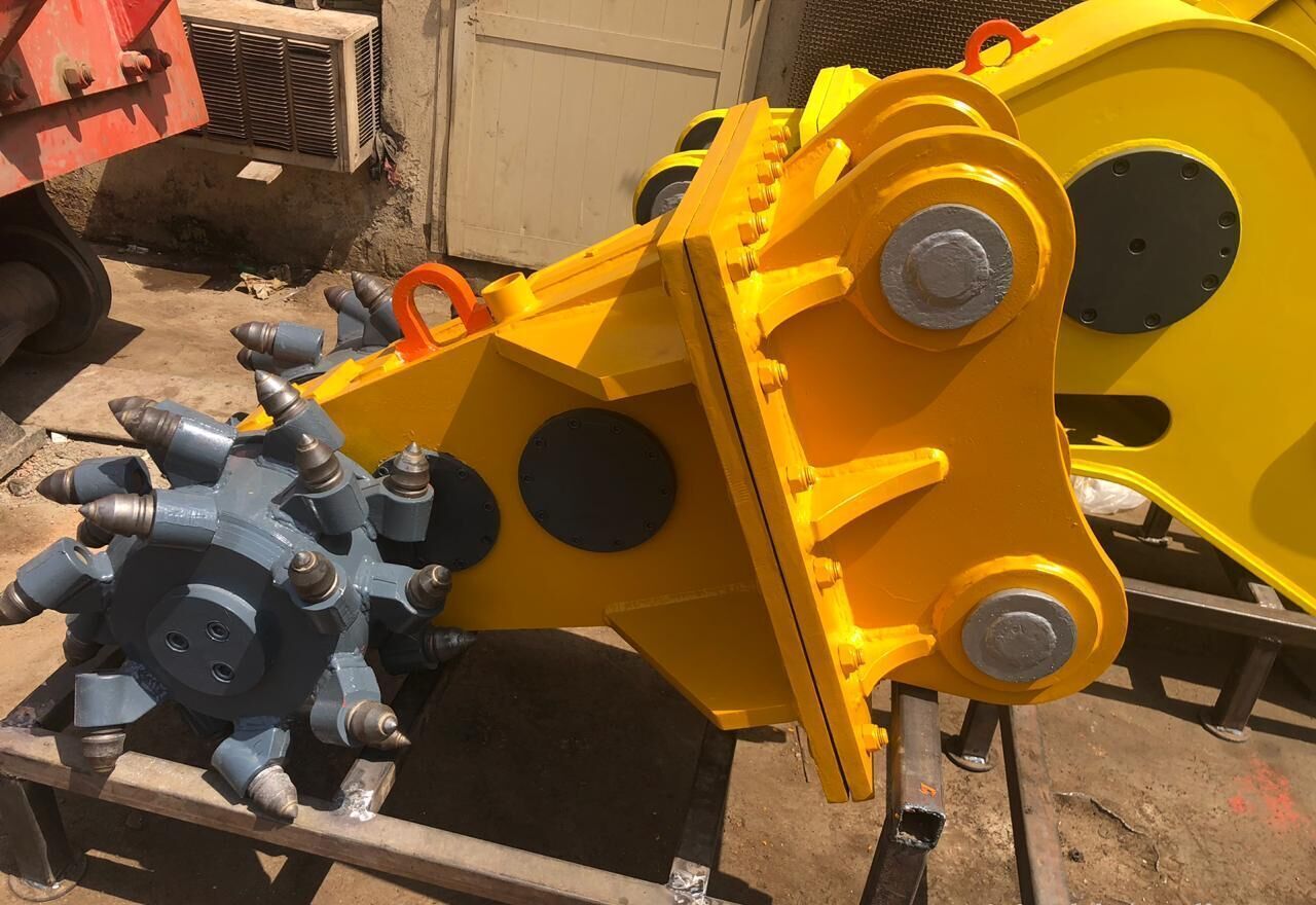 AME Double Drum Cutter (MDC 20) - Навесное оборудование для Экскаваторов: фото 4 AME Double Drum Cutter (MDC 20) - Навесное оборудование для Экскаваторов: фото 4