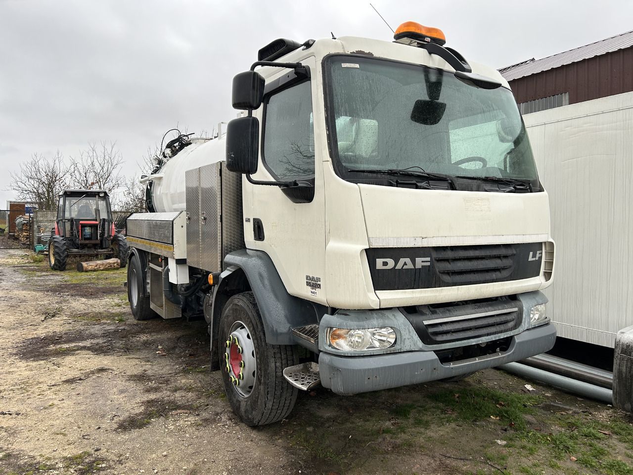 DAF LF55.250 - Ассенизатор: фото 1 DAF LF55.250 - Ассенизатор: фото 1