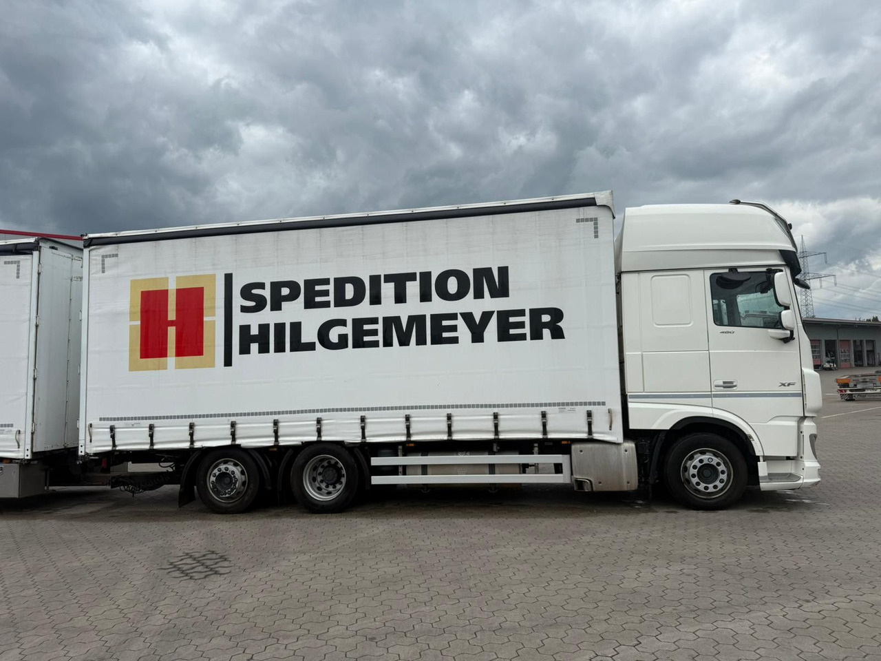 DAF XF 480 FAN LowDeck 6x2 Jumbo Inklusive Anhänger - Тентованный грузовик: фото 3 DAF XF 480 FAN LowDeck 6x2 Jumbo Inklusive Anhänger - Тентованный грузовик: фото 3