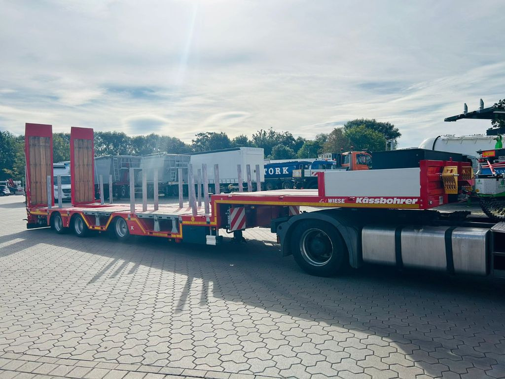 Kässbohrer KSLA RJ Mega Jumbo Tieflader mit Radmulden tele - Низкорамный полуприцеп: фото 4 Kässbohrer KSLA RJ Mega Jumbo Tieflader mit Radmulden tele - Низкорамный полуприцеп: фото 4