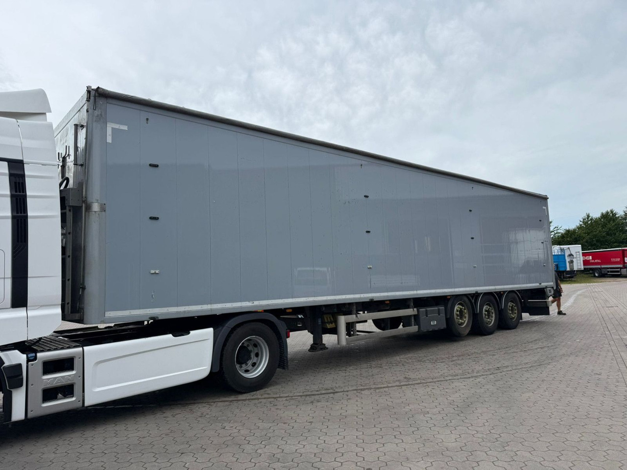 Knapen K100 Schubboden 92m³ HDI Boden ideal für Müll - Полуприцеп с подвижным полом: фото 2 Knapen K100 Schubboden 92m³ HDI Boden ideal für Müll - Полуприцеп с подвижным полом: фото 2