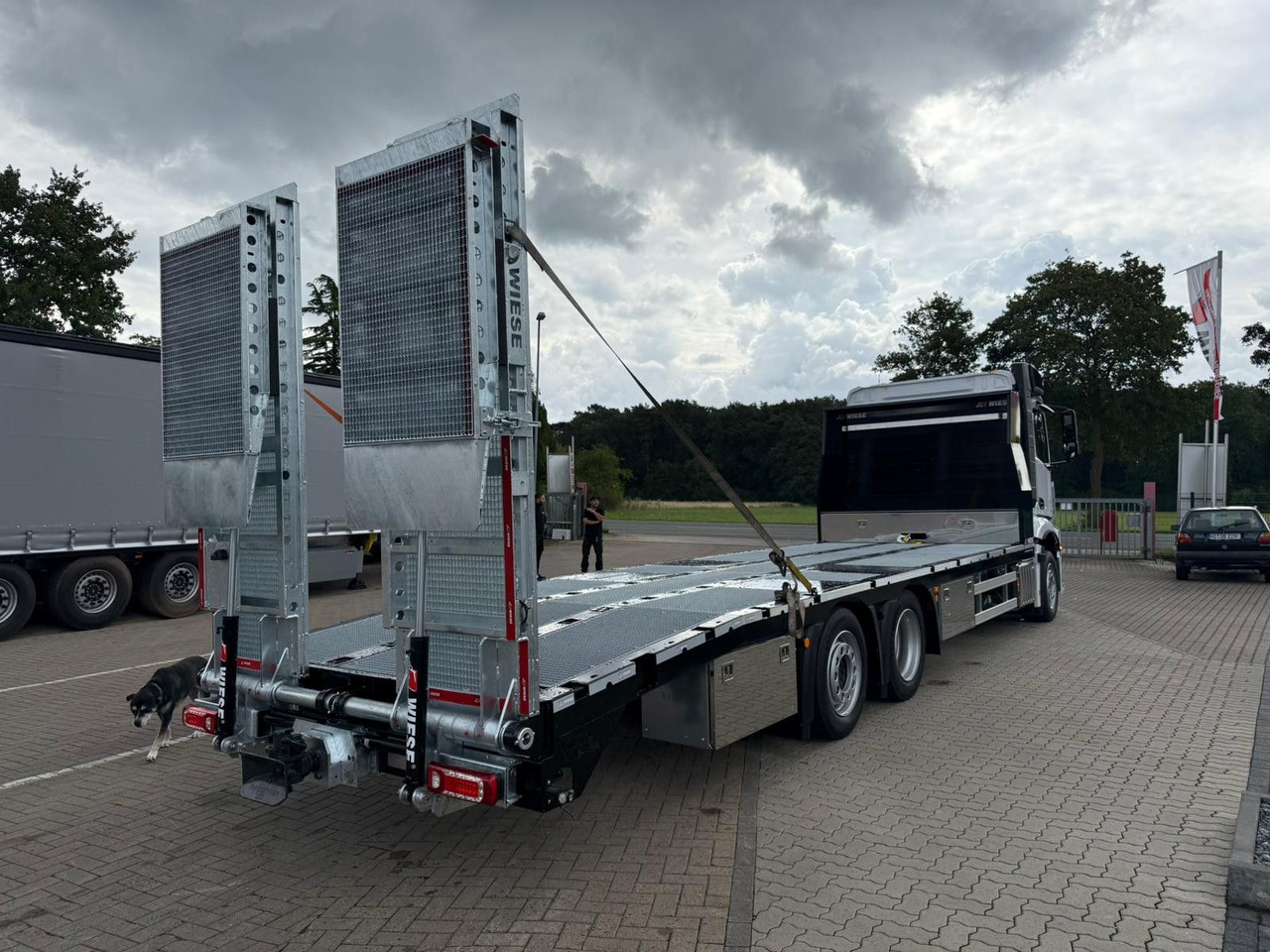 Mercedes-Benz Actros mit Rampen, Maschinentransporter - Автовоз: фото 4 Mercedes-Benz Actros mit Rampen, Maschinentransporter - Автовоз: фото 4