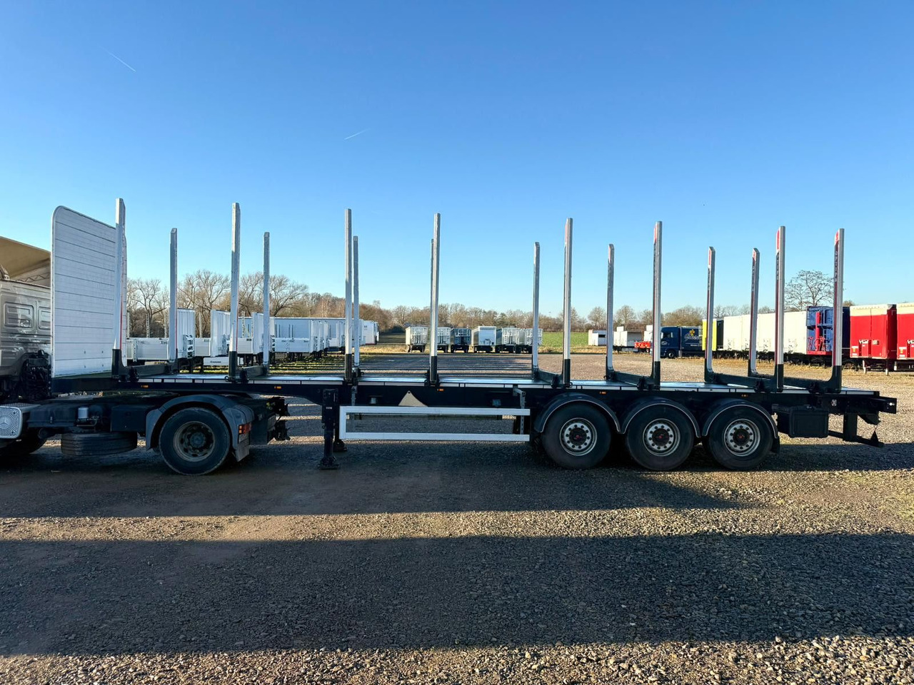 PAVIC Holzauflieger mit Schemel und Rungen - Полуприцеп лесовоз: фото 5 PAVIC Holzauflieger mit Schemel und Rungen - Полуприцеп лесовоз: фото 5