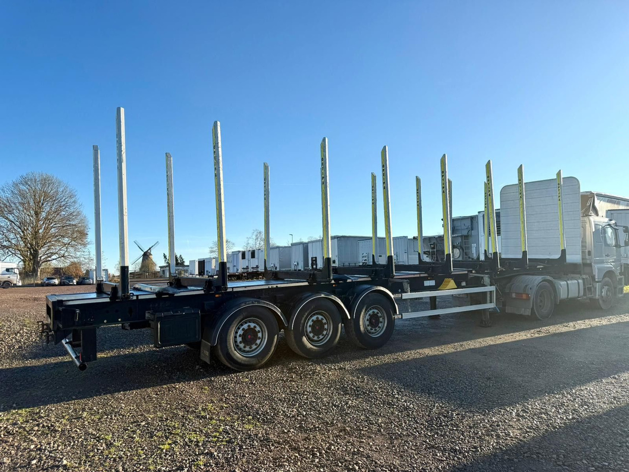 PAVIC Holzauflieger mit Schemel und Rungen - Полуприцеп лесовоз: фото 4 PAVIC Holzauflieger mit Schemel und Rungen - Полуприцеп лесовоз: фото 4