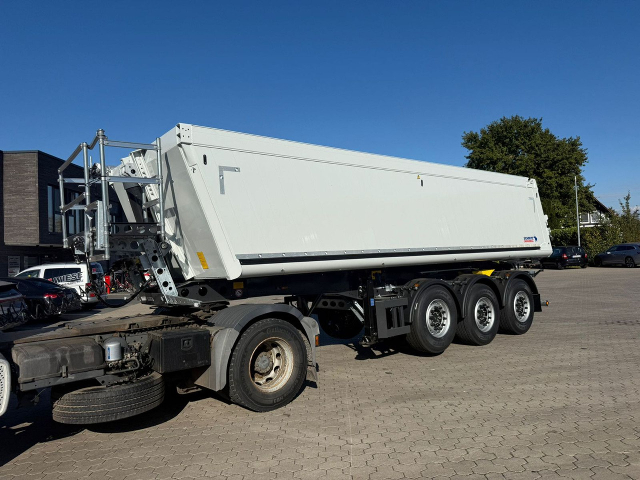 Schmitz Cargobull SKI 24 SL 7.2 3-Achs Alu Mulde 27m³ Sofort Verfü - Самосвальный полуприцеп: фото 2 Schmitz Cargobull SKI 24 SL 7.2 3-Achs Alu Mulde 27m³ Sofort Verfü - Самосвальный полуприцеп: фото 2