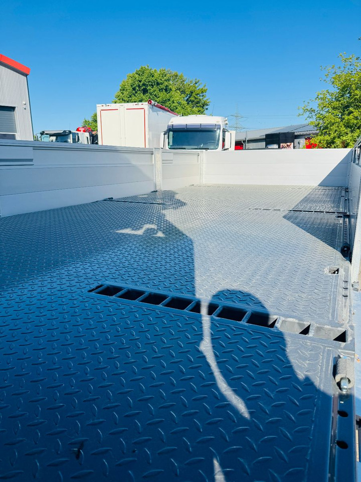 Volvo FH 500 8x2 mit F710RA.2.27 L426 und V20 Winde - Автоманипулятор: фото 4 Volvo FH 500 8x2 mit F710RA.2.27 L426 und V20 Winde - Автоманипулятор: фото 4