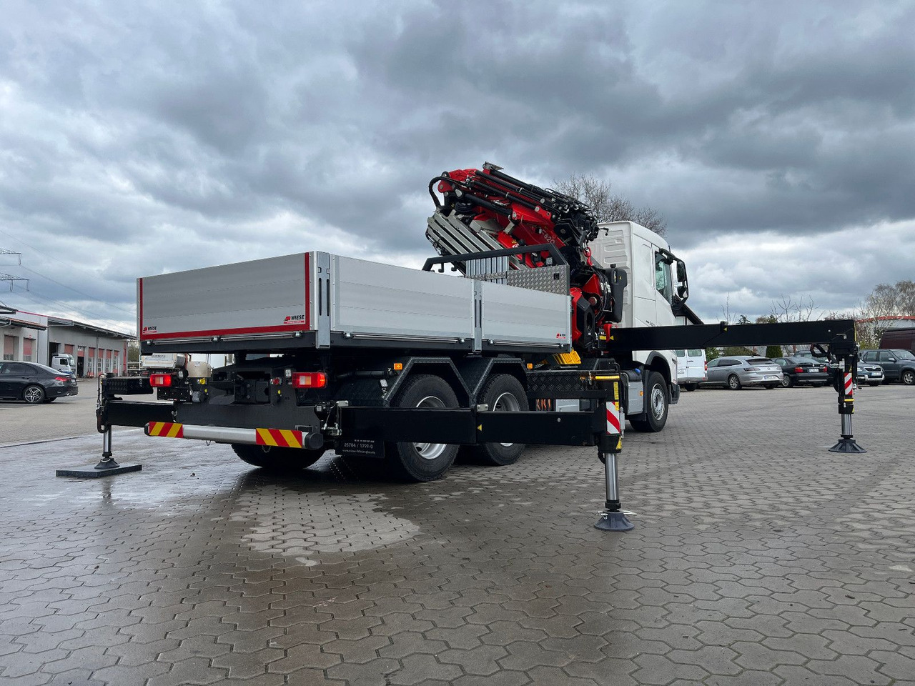Volvo FH 500 8x4 Kran F820 RA2.27 Jib & Winde Sofort - Грузовик бортовой/ Платформа, Автоманипулятор: фото 5 Volvo FH 500 8x4 Kran F820 RA2.27 Jib & Winde Sofort - Грузовик бортовой/ Платформа, Автоманипулятор: фото 5