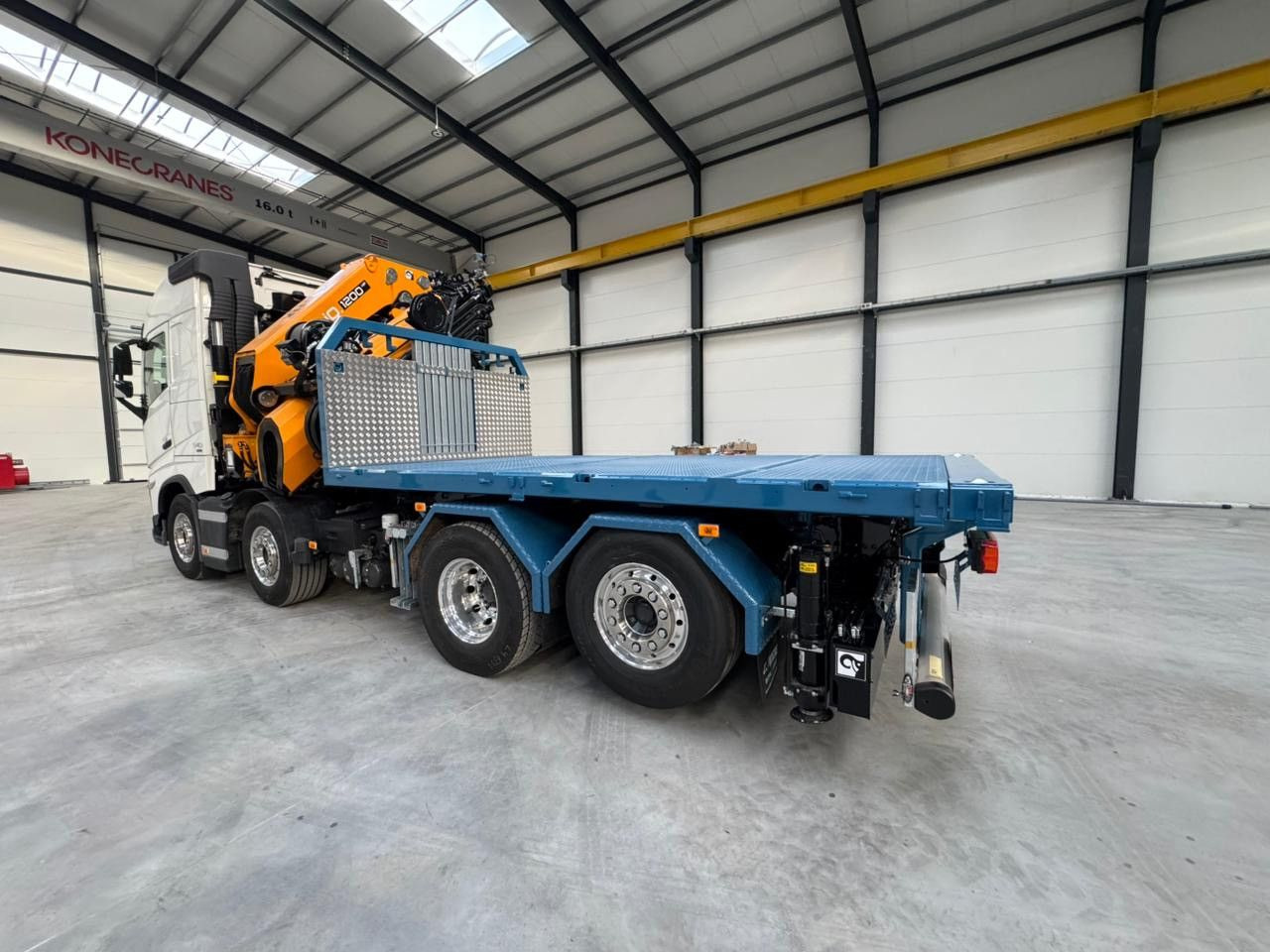 Volvo FH 540 8x2 EFFER Kran Sattelzugmaschine - Грузовик бортовой/ Платформа, Автоманипулятор: фото 3 Volvo FH 540 8x2 EFFER Kran Sattelzugmaschine - Грузовик бортовой/ Платформа, Автоманипулятор: фото 3