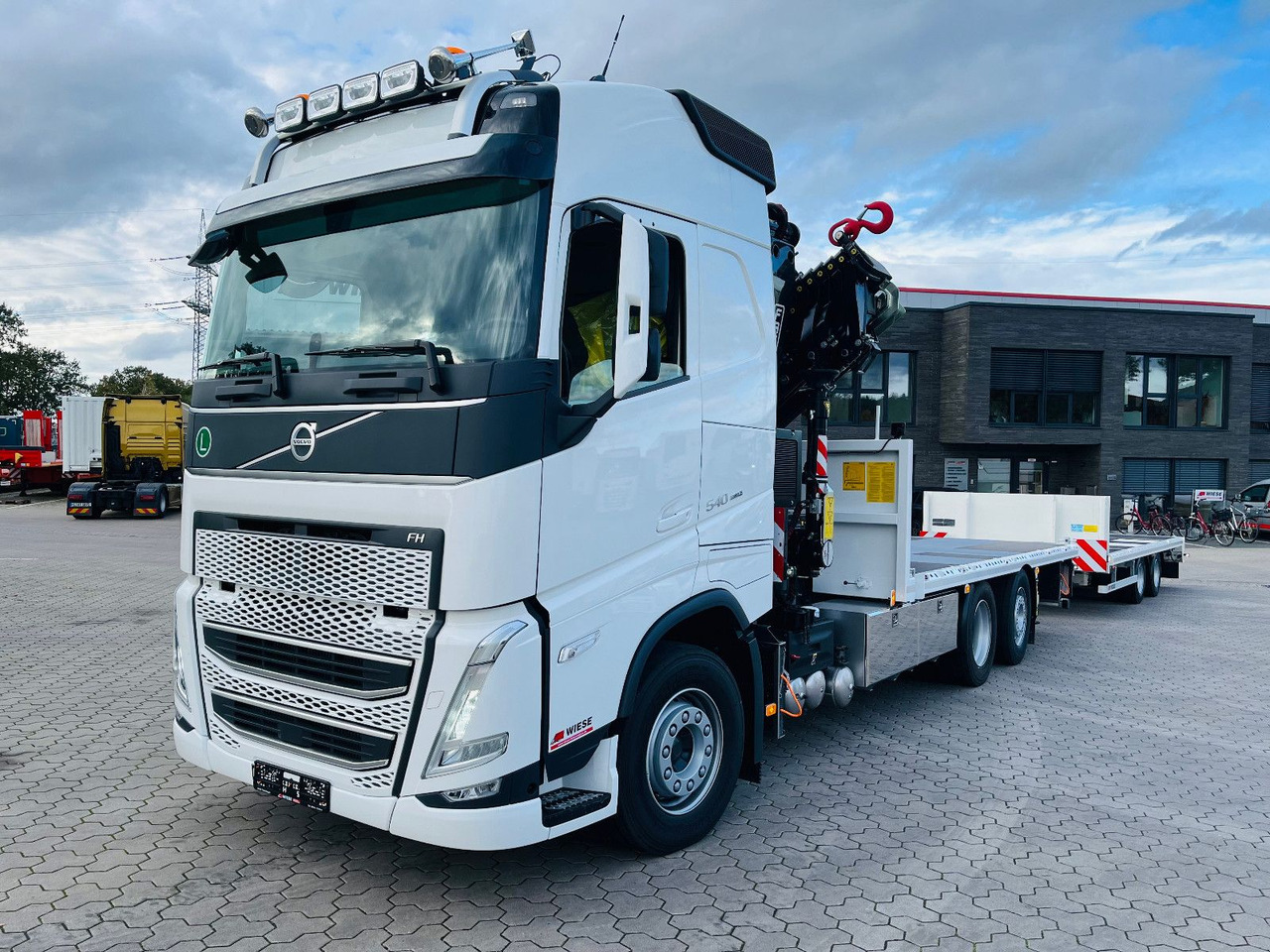 Volvo FH540 6x2 Containerpritsche mit F545RA.2.26 - Грузовик бортовой/ Платформа, Автоманипулятор: фото 3 Volvo FH540 6x2 Containerpritsche mit F545RA.2.26 - Грузовик бортовой/ Платформа, Автоманипулятор: фото 3