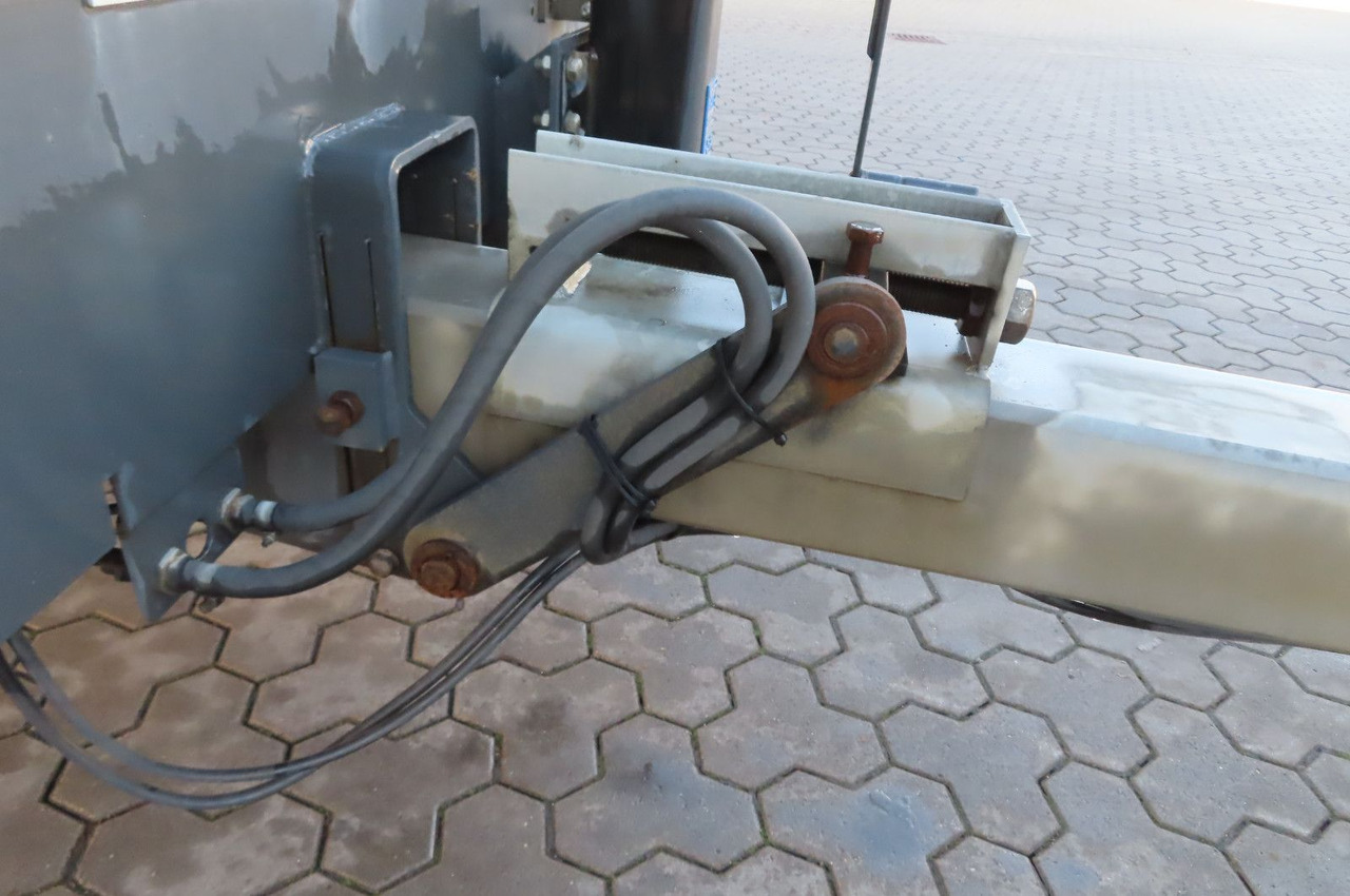 Тентованный прицеп Wiese Tandem Planenanhänger: фото 11 Тентованный прицеп Wiese Tandem Planenanhänger: фото 11