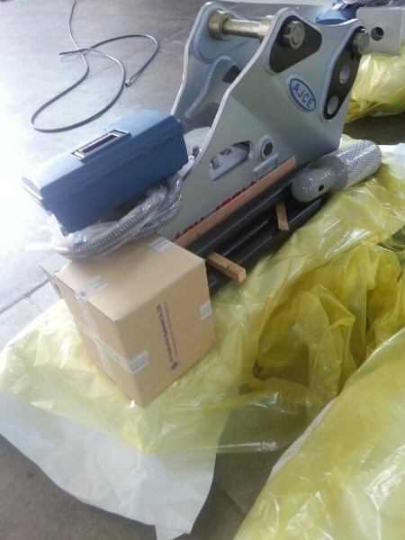 AJCE ABH400M JCB 3cx 4cx - Гидромолот для Строительной техники: фото 5 AJCE ABH400M JCB 3cx 4cx - Гидромолот для Строительной техники: фото 5