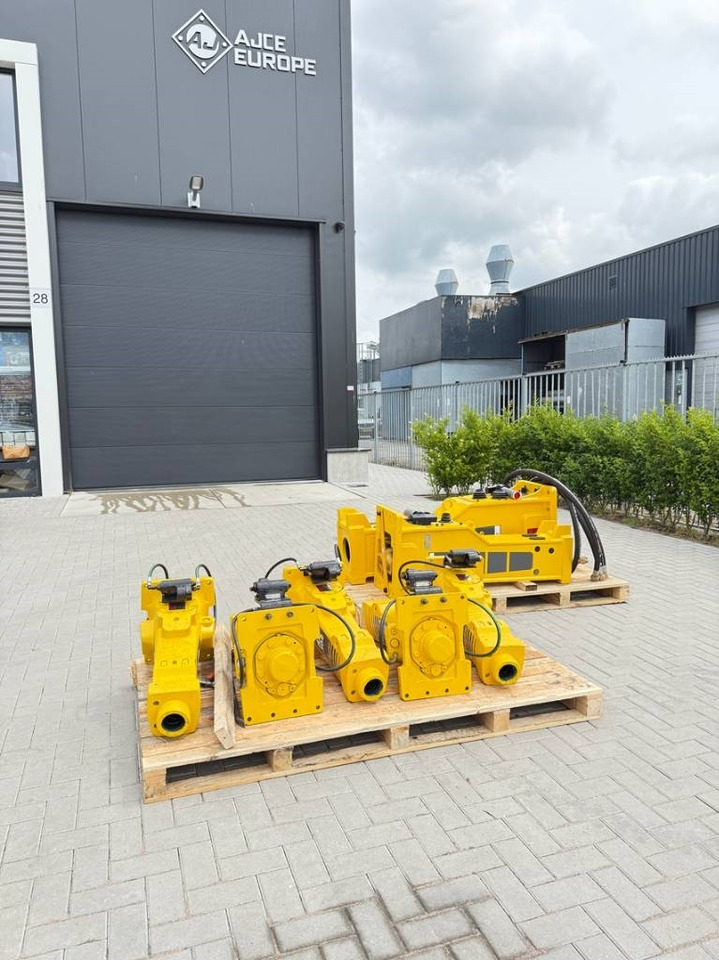 Epiroc Atlas copco SB302 - Гидромолот для Строительной техники: фото 1 Epiroc Atlas copco SB302 - Гидромолот для Строительной техники: фото 1