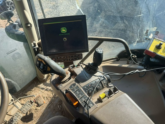 JOHN DEERE 6215R - Трактор: фото 2 JOHN DEERE 6215R - Трактор: фото 2